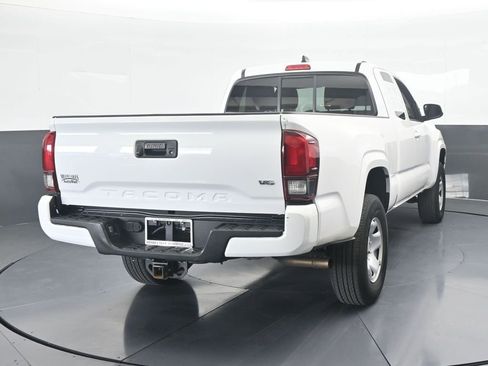 Used 2022 Toyota Tacoma SR image 5