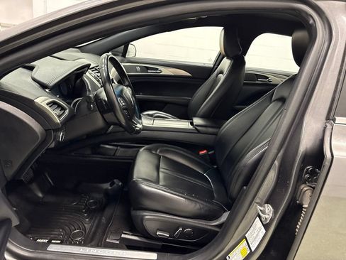 Used 2020 Lincoln MKZ FWD image 15