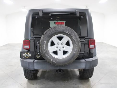 Used 2016 Jeep Wrangler Unlimited Sport w/ Quick Order Package 24S AWD/4WD image 8