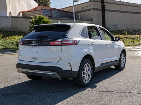 Used 2024 Ford Edge SEL image 4