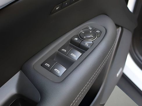 Certified 2026 Cadillac XT5 Premium Luxury FWD image 9