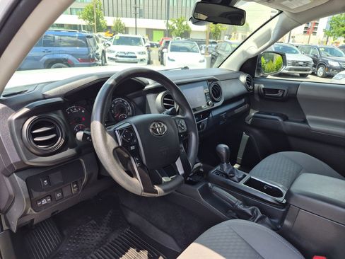 Used 2022 Toyota Tacoma SR w/ SX Package AWD/4WD image 16