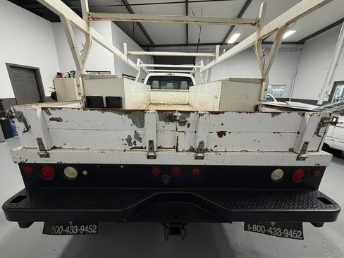 Used 2016 Ford F550 4x4 Crew Cab Super Duty image 6