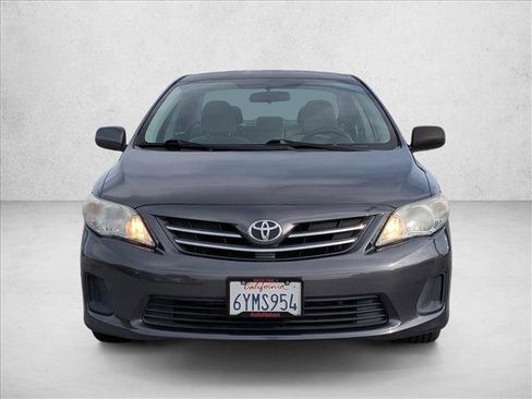 Used 2013 Toyota Corolla LE image 2