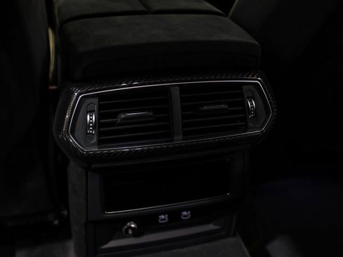 Used 2024 Lamborghini Urus Performante image 45