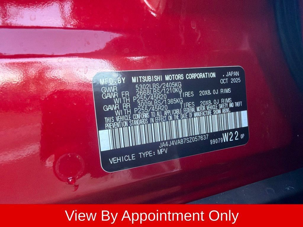 Used 2025 Mitsubishi Outlander SE AWD/4WD image 4