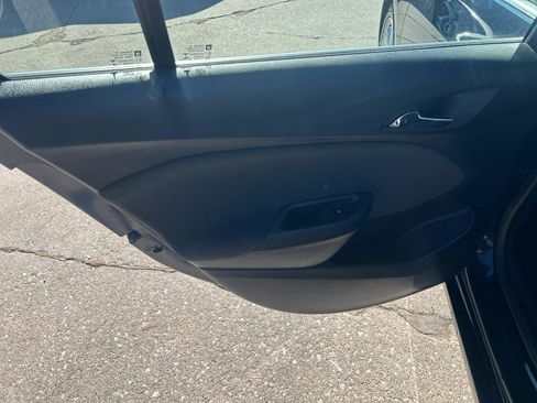 Used 2016 Chevrolet Cruze LT w/ Convenience Package image 11