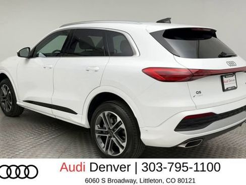 Used 2025 Audi Q5 Premium w/ 19" Wheel Package AWD/4WD image 4