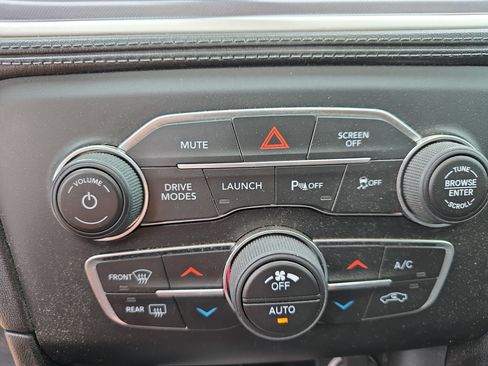 Used 2020 Dodge Charger Scat Pack RWD image 25
