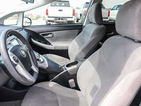 Used 2015 Toyota Prius Two FWD image 18