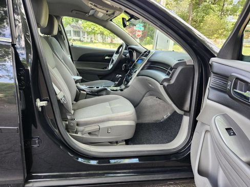 Used 2014 Chevrolet Malibu LS w/ Protection Package FWD image 6
