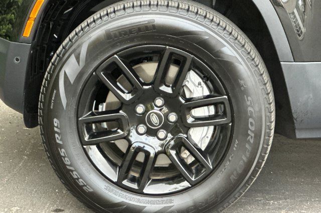 Used 2025 Land Rover Defender 110 S AWD/4WD image 25