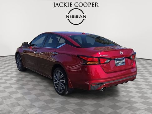 Used 2024 Nissan Altima 2.5 SL image 7
