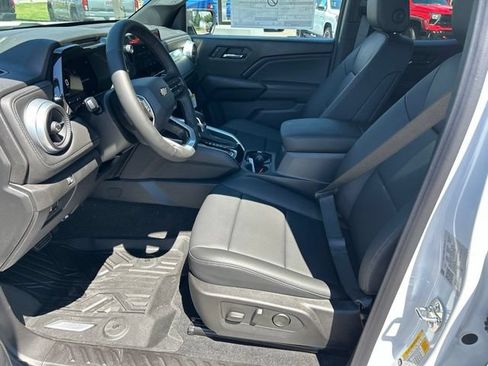 New 2026 Chevrolet Colorado LT w/ LT Convenience Package AWD/4WD image 6