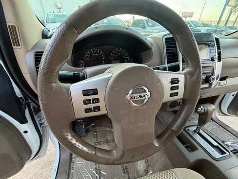 Used 2016 Nissan Frontier SV RWD image 23