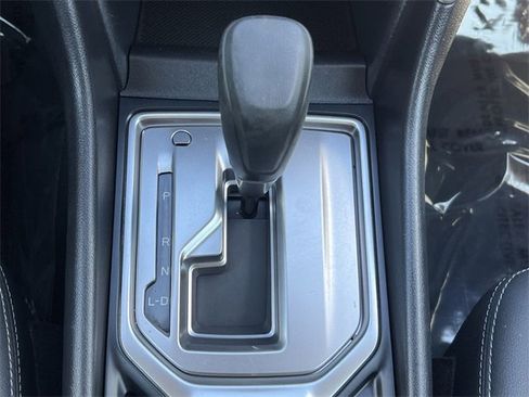 Used 2020 Subaru Forester Premium image 18