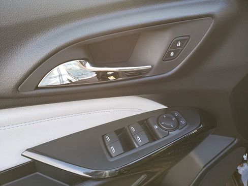 New 2026 Chevrolet Trax LT w/ Sunroof Package image 12