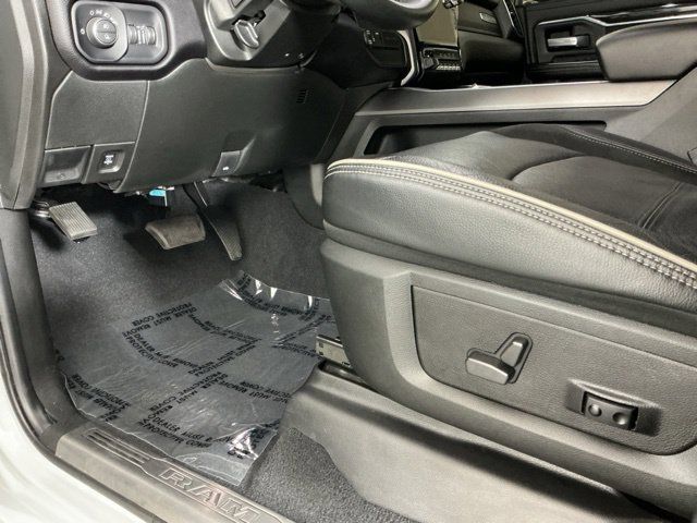 Used 2022 RAM 2500 Laramie AWD/4WD image 18