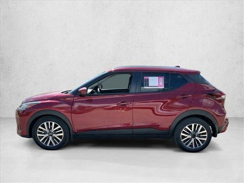Used 2024 Nissan Kicks SV FWD image 8