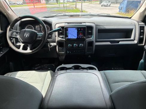 Used 2017 RAM 3500 Tradesman w/ Chrome Appearance Group AWD/4WD image 11