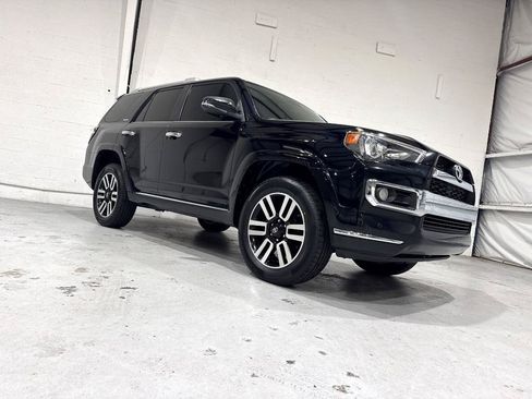 Used 2016 Toyota 4Runner Limited AWD/4WD image 11