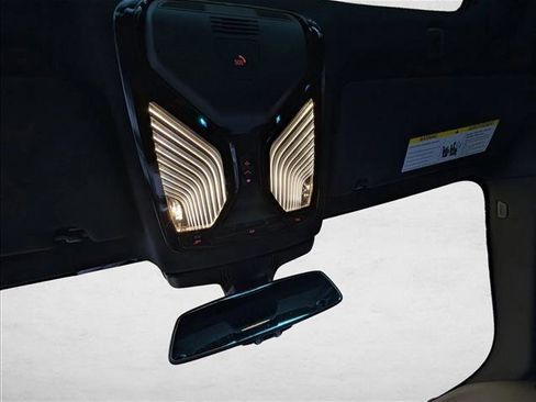 Certified 2023 BMW 530e xDrive w/ Convenience Package image 28