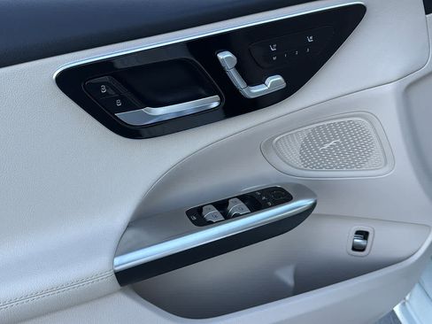 Certified 2025 Mercedes-Benz C 300 4MATIC Sedan image 21