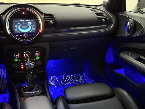 Used 2017 MINI Cooper Clubman S image 29