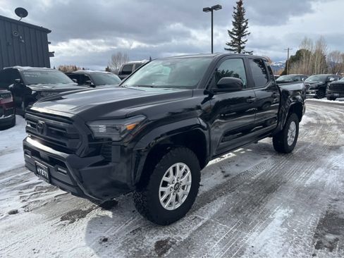Used 2024 Toyota Tacoma SR5 image 3