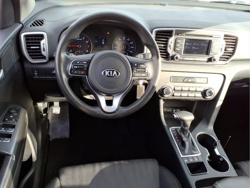 Used 2019 Kia Sportage LX AWD/4WD image 7