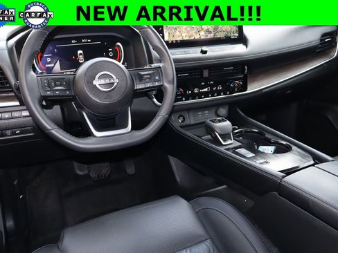 Used 2024 Nissan Rogue Platinum w/ Platinum Premium Package FWD image 5