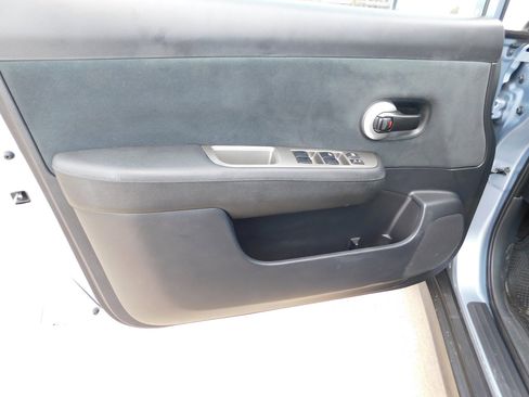 Used 2011 Nissan Versa 1.8 S w/ PWR Plus Pkg image 16