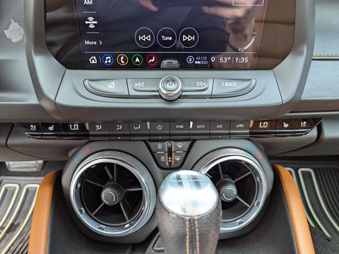 Used 2021 Chevrolet Camaro SS RWD image 24