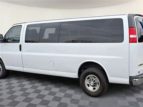 Used 2021 Chevrolet Express 3500 LT w/ LT Preferred Equipment Group image 6