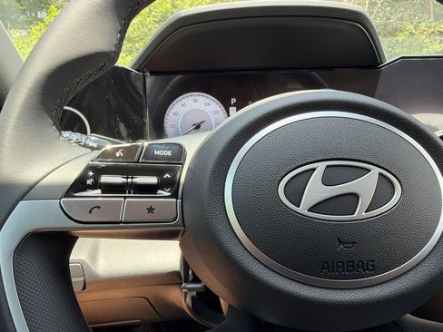 New 2026 Hyundai Elantra Limited FWD image 26