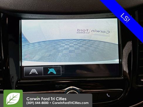 Used 2017 Chevrolet Trax LS AWD/4WD image 20