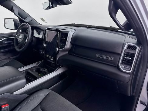 Used 2025 RAM 1500 Big Horn AWD/4WD image 34