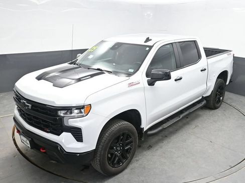 Used 2025 Chevrolet Silverado 1500 LT Trail Boss w/ Protection Package AWD/4WD image 27