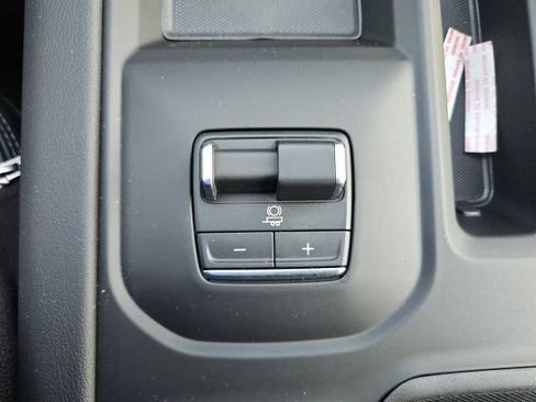 New 2026 GMC Sierra 3500 Denali w/ Denali Reserve Package AWD/4WD image 24