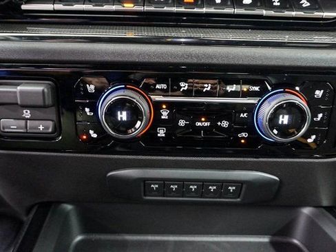 New 2026 Chevrolet Silverado 2500 ZR2 image 20