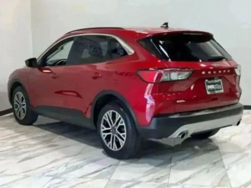 Used 2020 Ford Escape SEL image 8