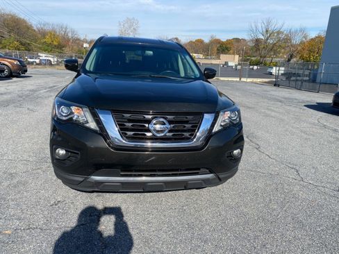 Used 2017 Nissan Pathfinder SV image 8