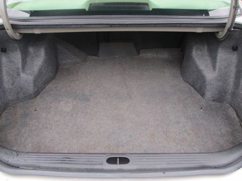 Used 2004 Buick Le Sabre Limited w/ Celebration Edition Package image 11