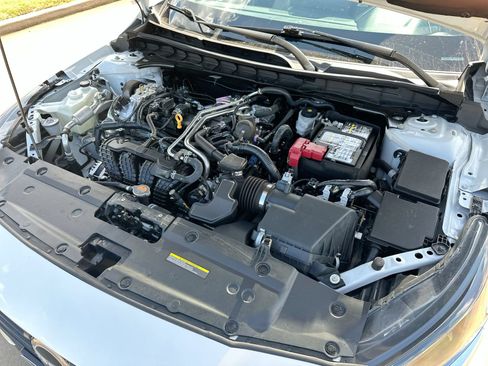 Used 2023 Nissan Altima 2.5 SL FWD image 26