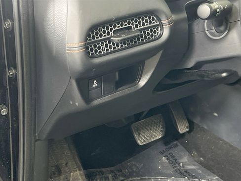 Used 2023 Honda HR-V Sport image 10