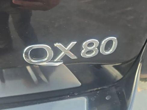 Used 2015 INFINITI QX80 4WD w/ Deluxe Technology Package image 29