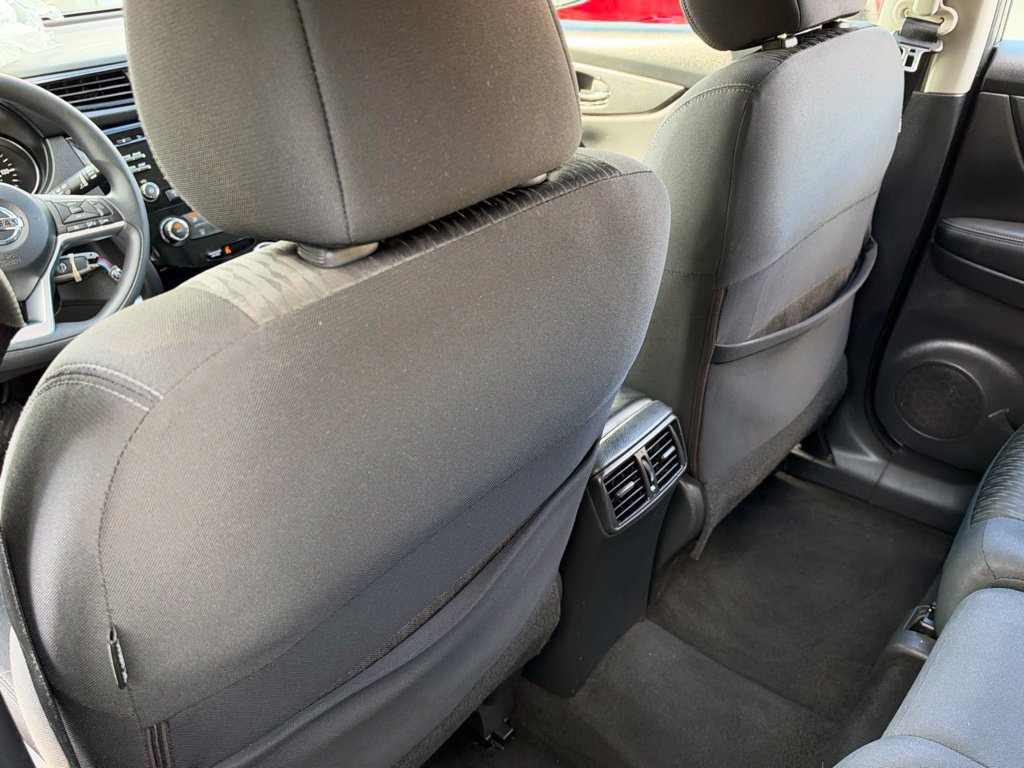 Used 2017 Nissan Rogue S AWD/4WD image 26