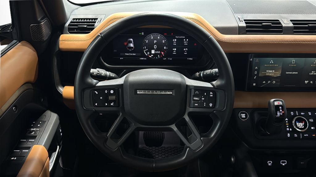 Used 2024 Land Rover Defender 110 X-Dynamic SE AWD/4WD image 19