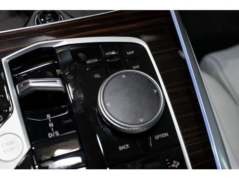 New 2026 BMW X5 xDrive50e w/ Climate Comfort Package image 65