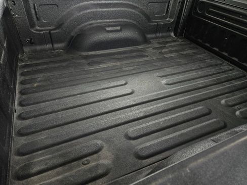 Used 2022 RAM 2500 Laramie w/ Body Color Bumper Group AWD/4WD image 9